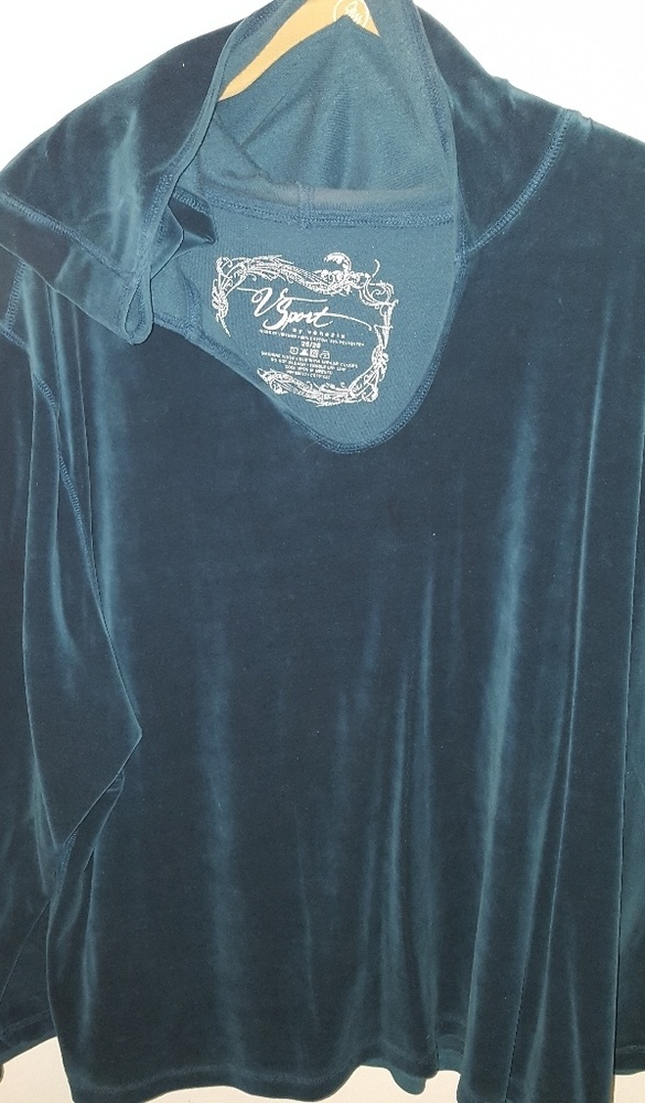 Lake Bryant vsport velour hoodie